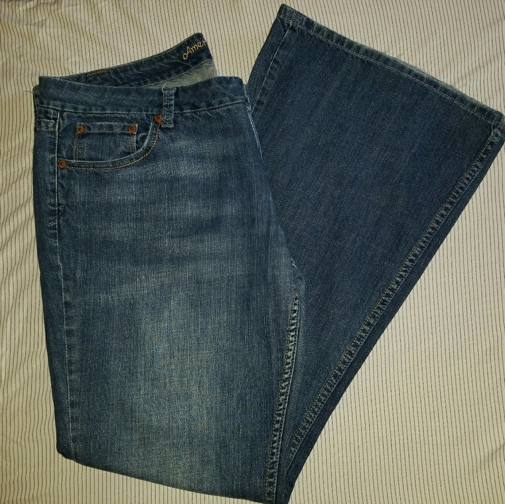 American Eagle Outfitters-Real Flare Jeans